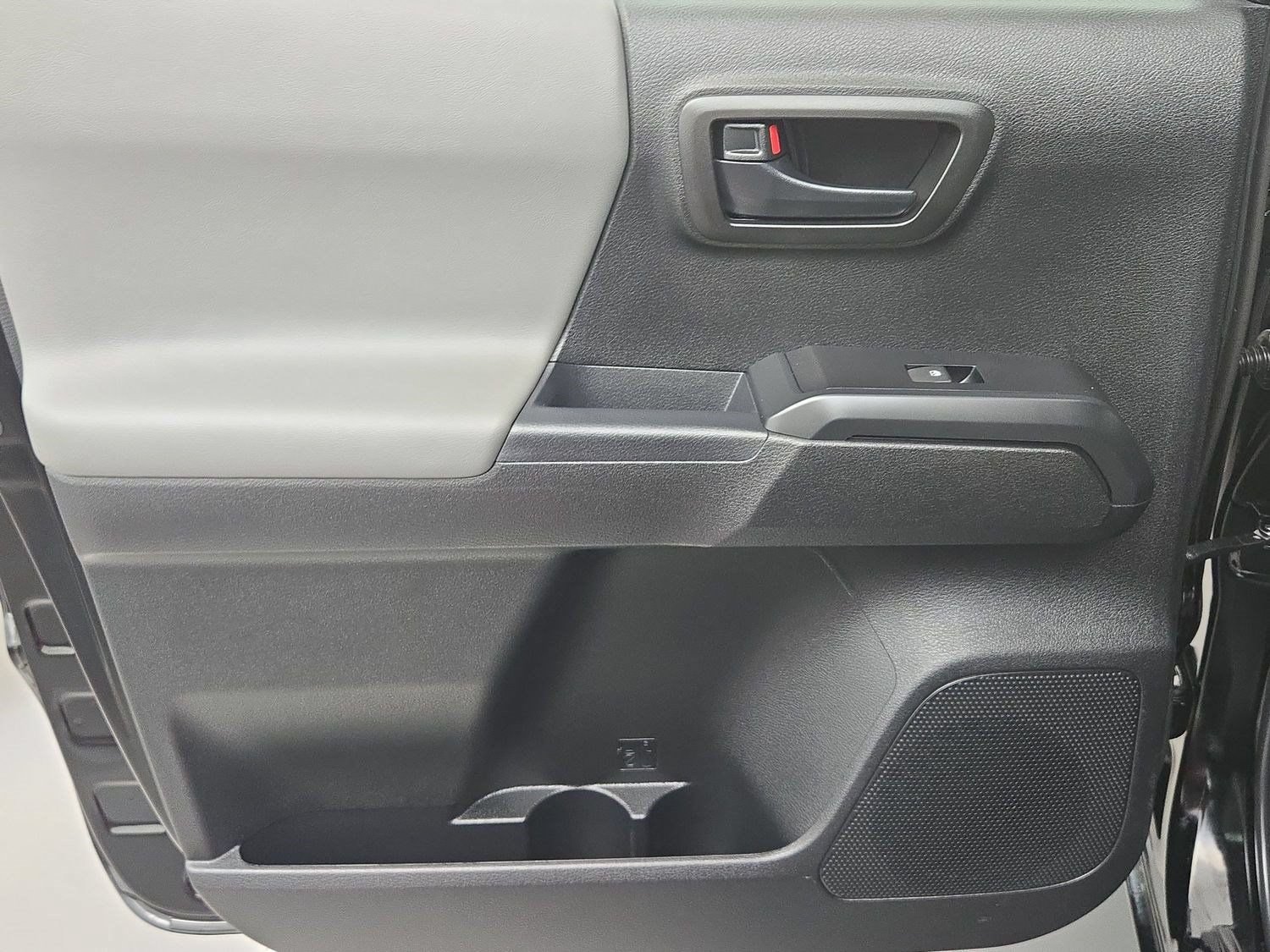 Certified 2023 Toyota Tacoma SR AWD/4WD image 19