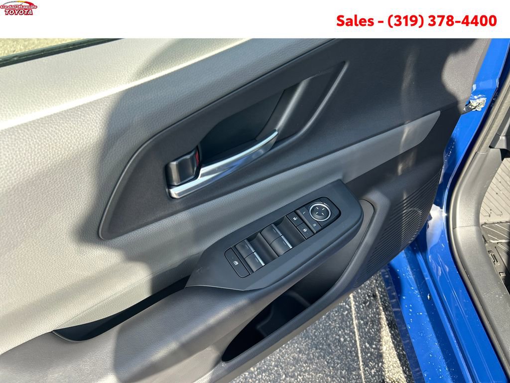 New 2026 Toyota Prius XLE FWD image 10