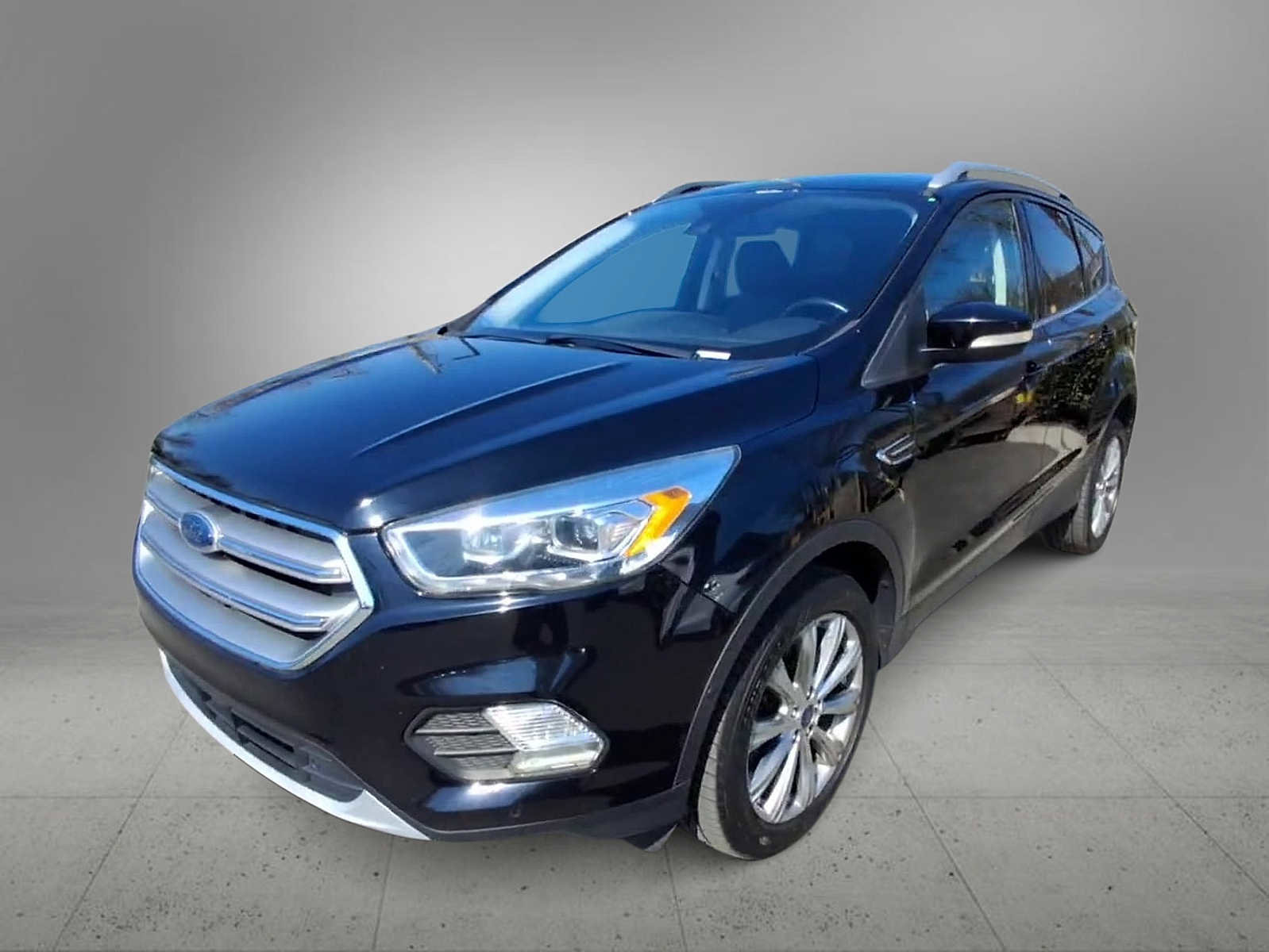 Used 2017 Ford Escape Titanium w/ Equipment Group 301A image 4
