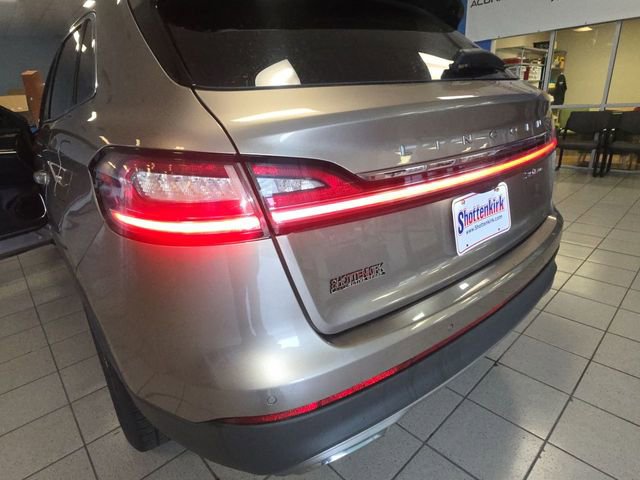 Used 2019 Lincoln Nautilus Select image 28