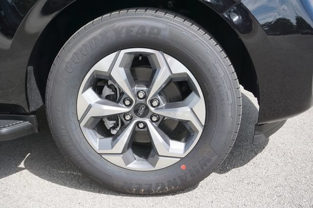 New 2027 Ford Expedition Active RWD image 17