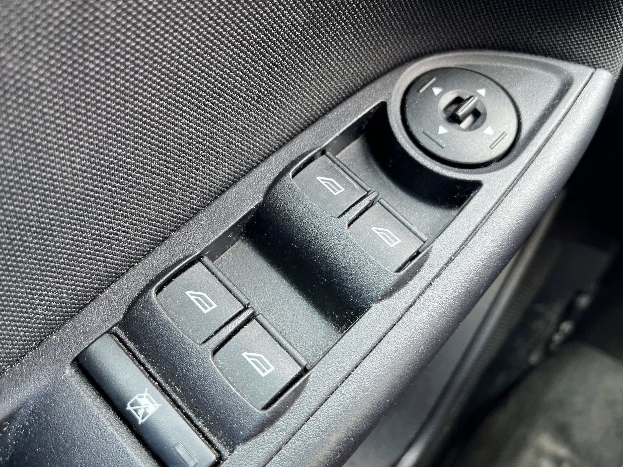 Used 2015 Ford Focus SE FWD image 19
