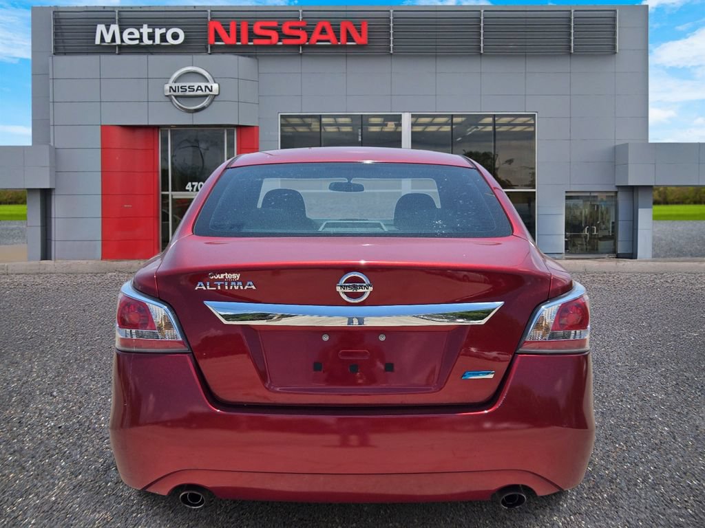 Used 2014 Nissan Altima 2.5 FWD image 5
