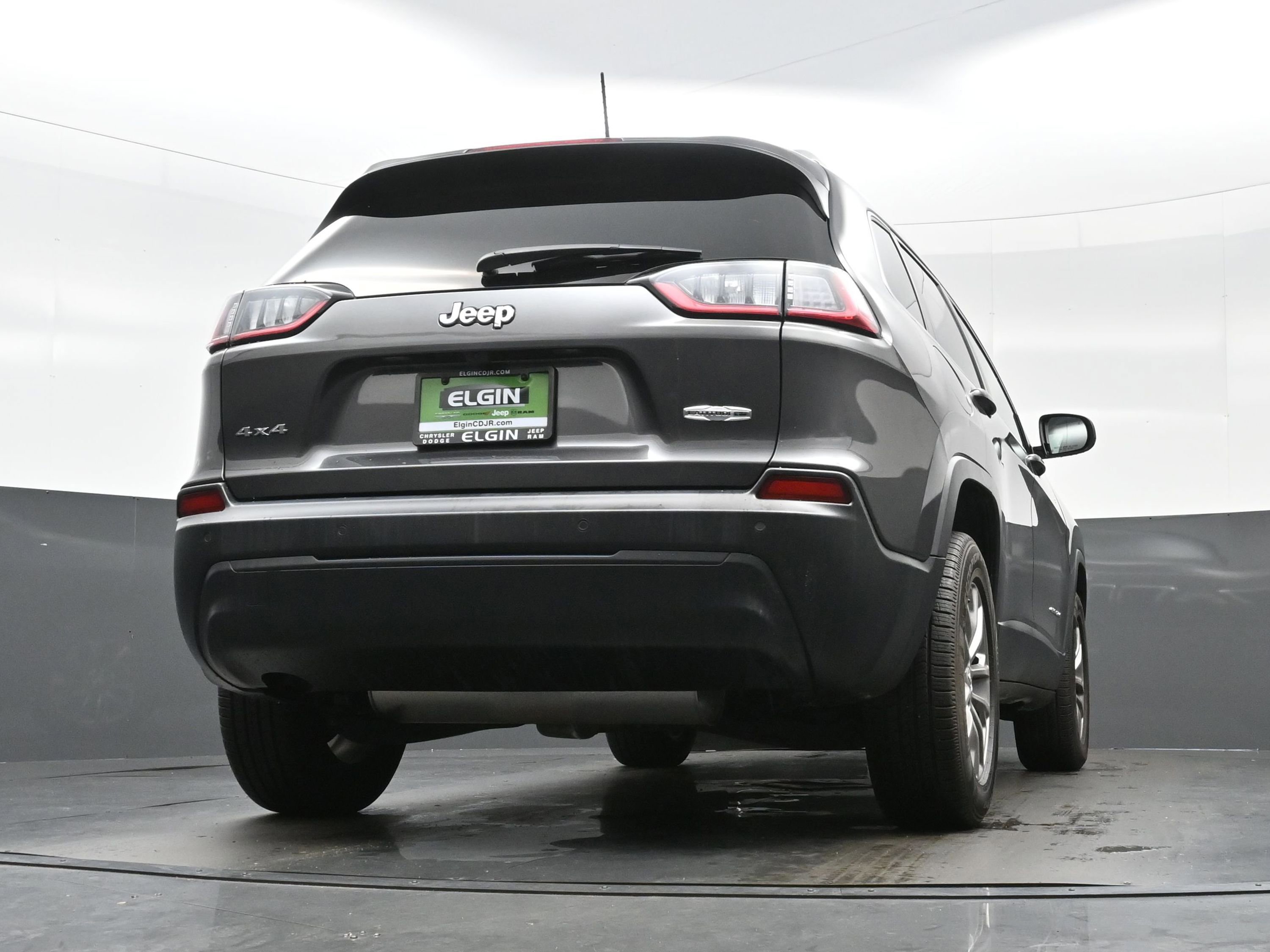 Used 2020 Jeep Cherokee Latitude Plus w/ Comfort/Convenience Group image 31