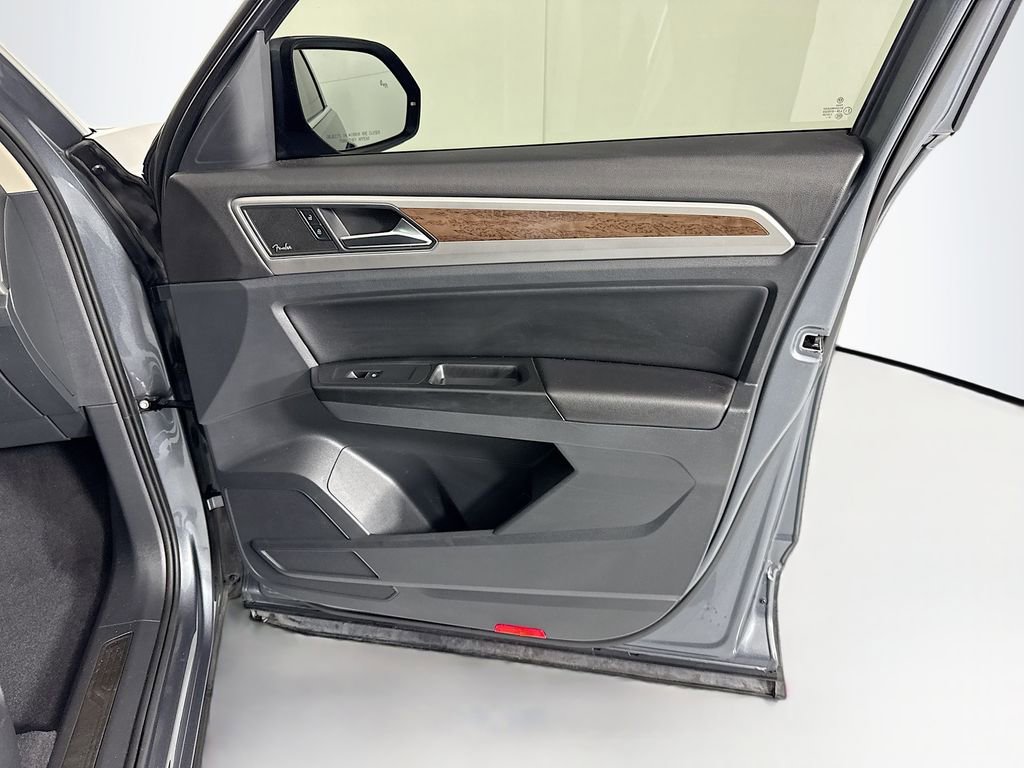 Used 2019 Volkswagen Atlas SEL Premium AWD/4WD image 25