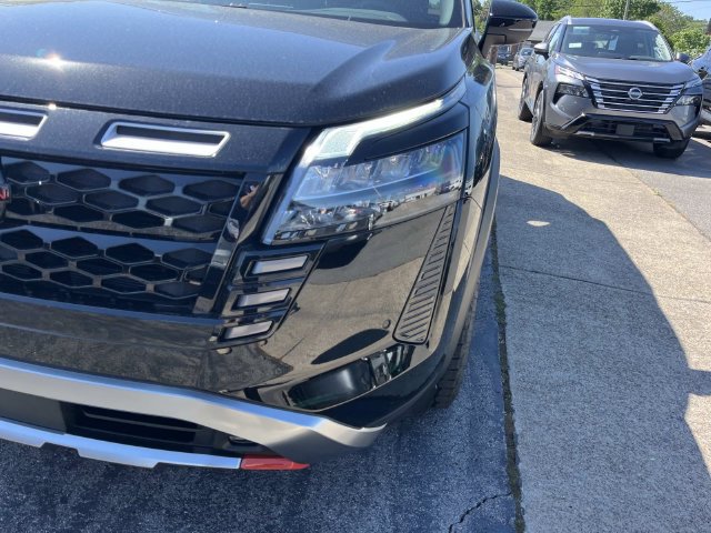 New 2026 Nissan Pathfinder Rock Creek AWD/4WD image 9