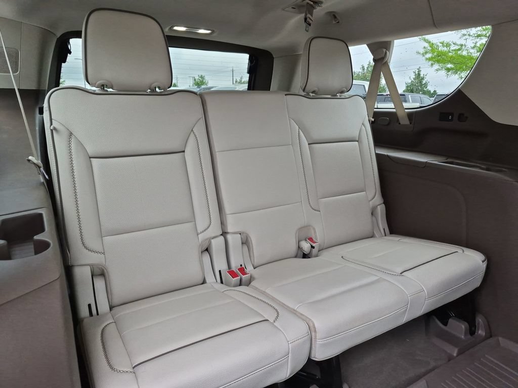 Used 2021 GMC Yukon XL Denali w/ Denali Premium Package AWD/4WD image 37