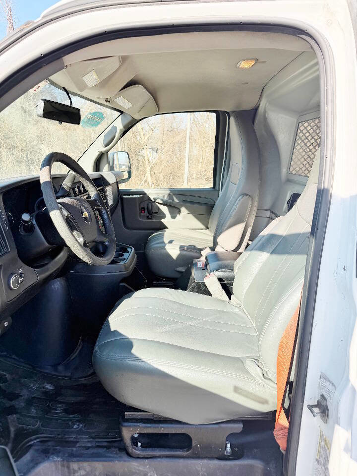 Used 2014 Chevrolet Express 2500 2500 3dr Cargo Van w/1WT image 10