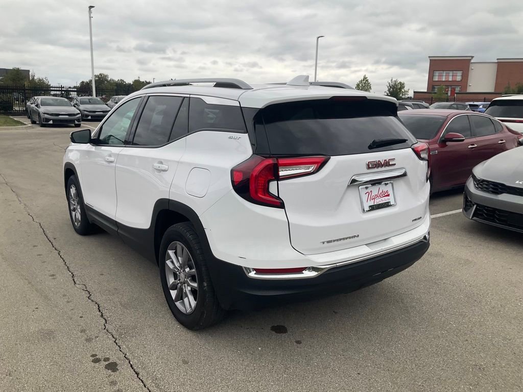 Used 2024 GMC Terrain SLT image 5