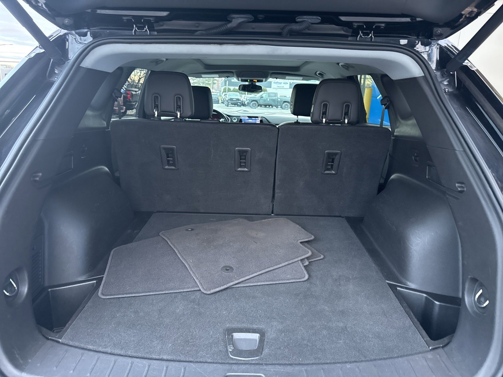 Used 2019 Chevrolet Blazer LT w/ Sun and Wheels Package image 14