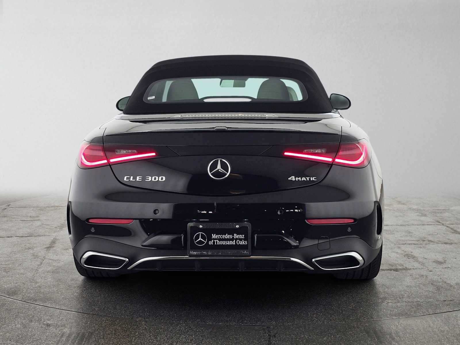 Used 2026 Mercedes-Benz CLE 300 4MATIC Cabriolet image 4