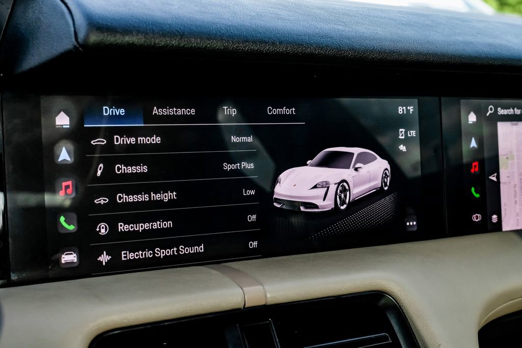 Used 2022 Porsche Taycan image 30