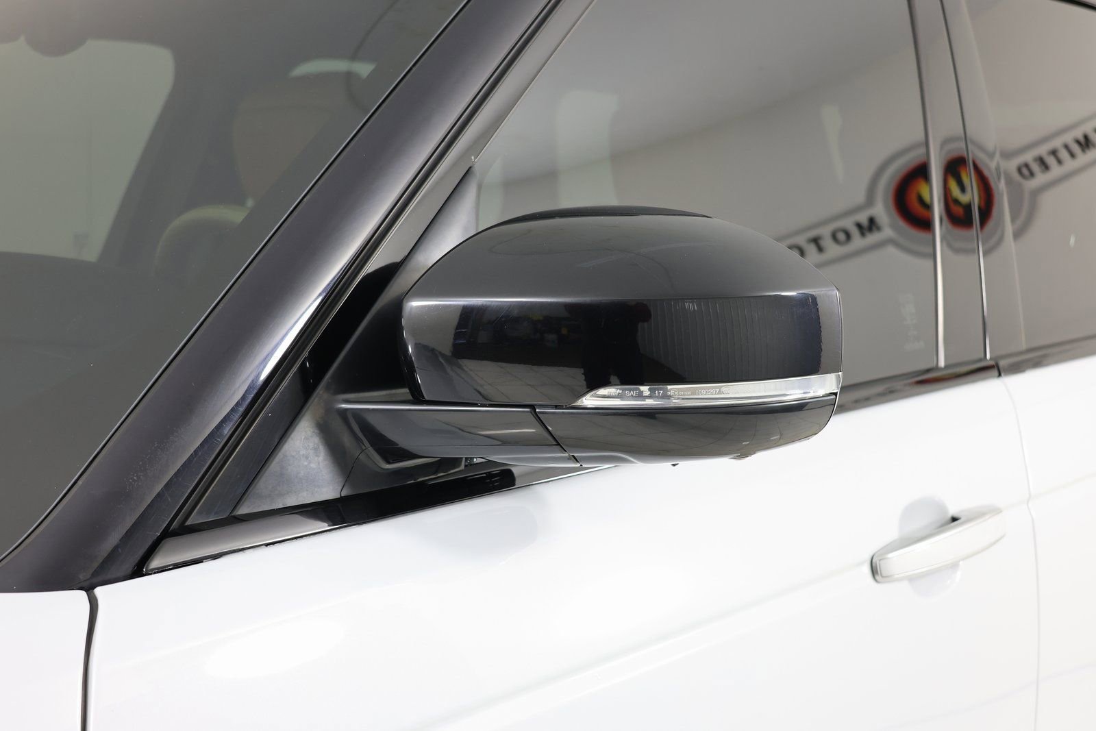 Used 2019 Land Rover Range Rover Autobiography image 52