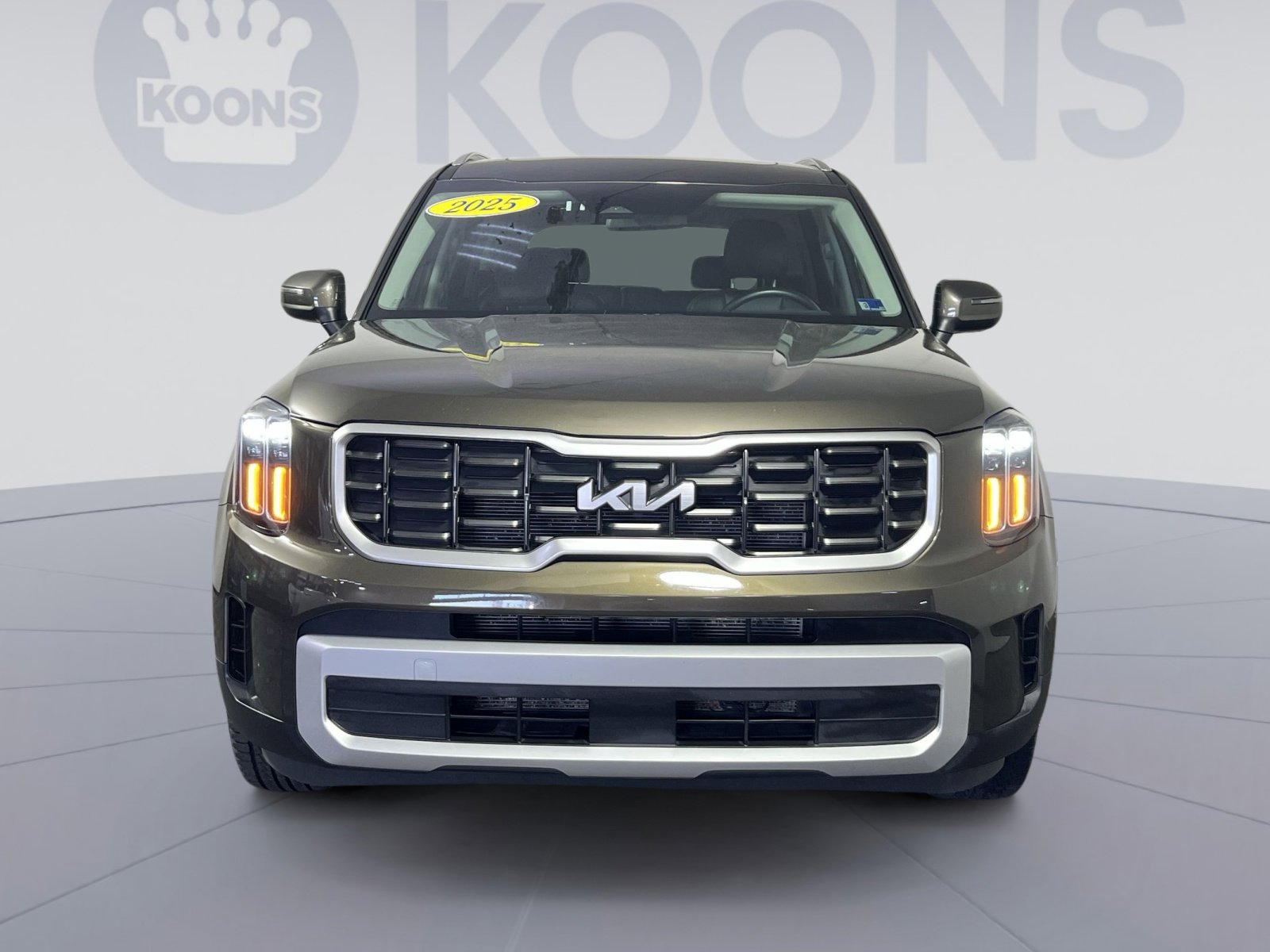 Used 2025 Kia Telluride S image 11
