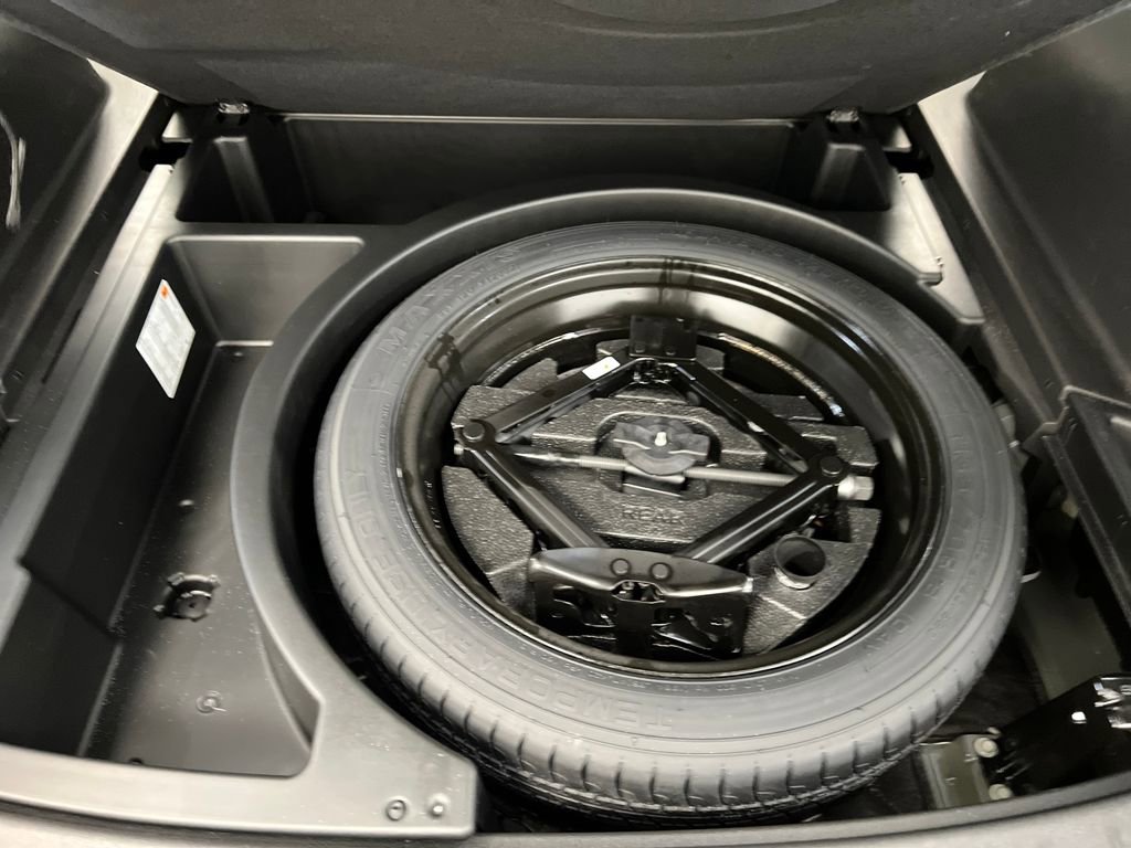 Used 2025 Chevrolet Blazer LT image 35