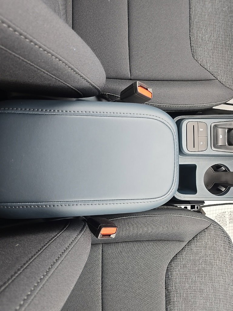 New 2025 Ford Maverick XL w/ Equipment Group 102A image 32