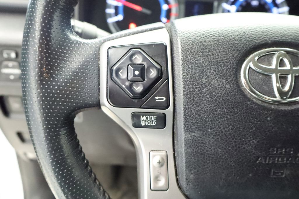 Used 2018 Toyota 4Runner SR5 Premium image 32
