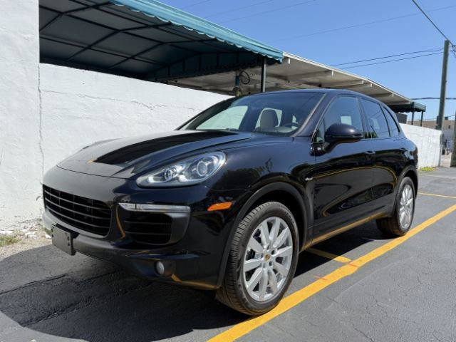 Used 2015 Porsche Cayenne Diesel image 1