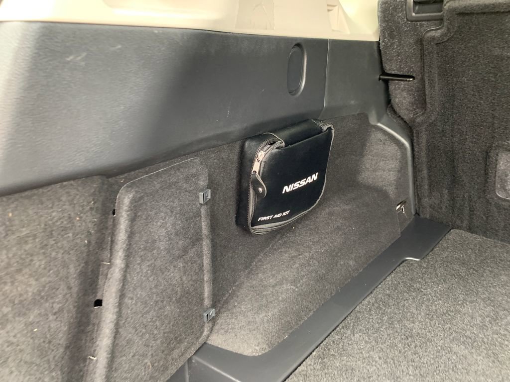 Used 2023 Nissan Rogue SV image 8