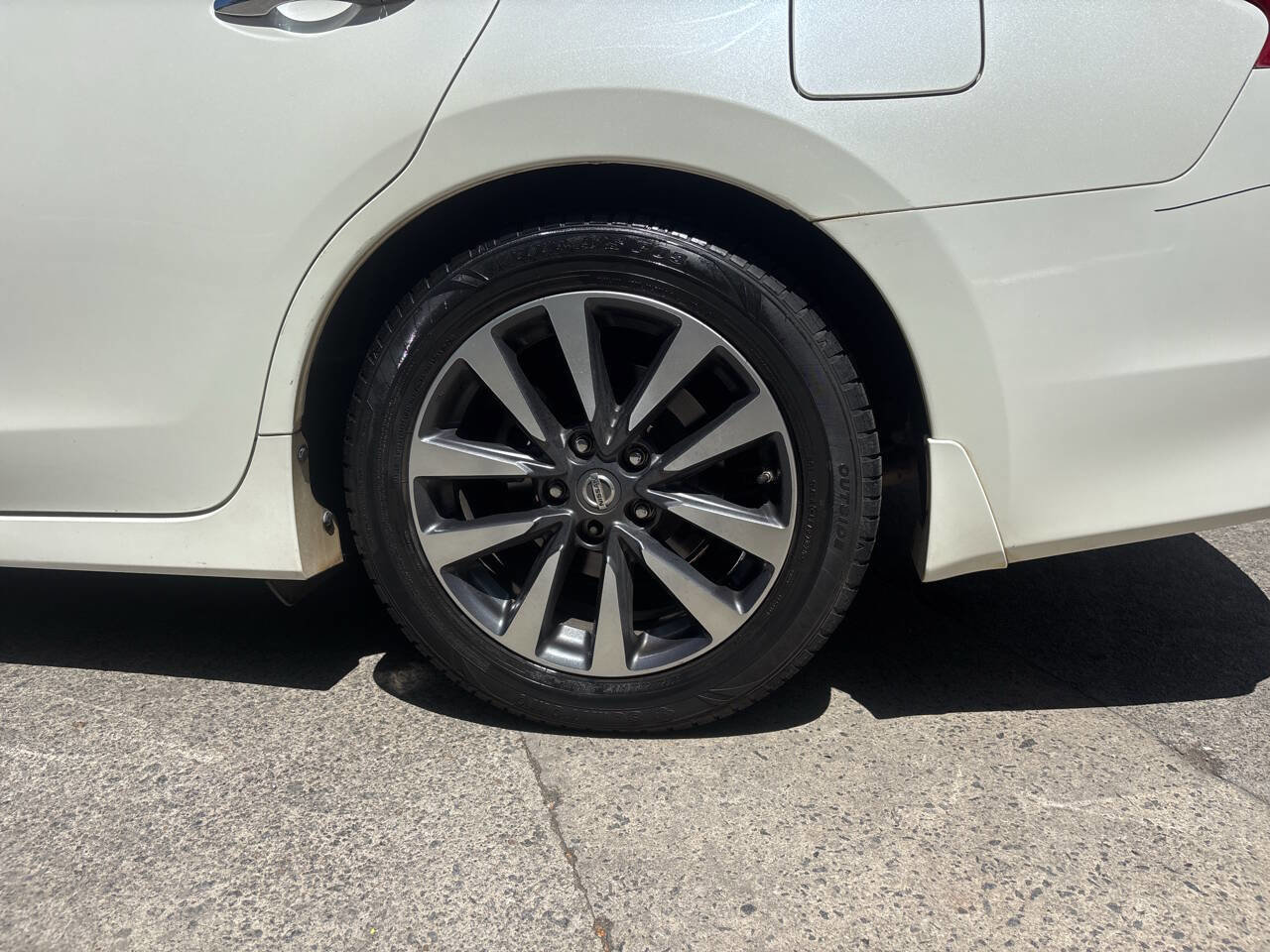 Used 2017 Nissan Altima 2.5 SV FWD image 19