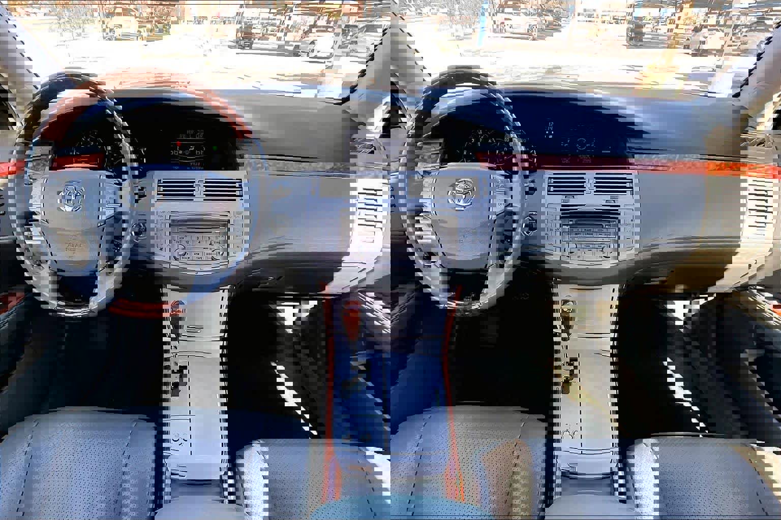 Used 2006 Toyota Avalon Limited image 16