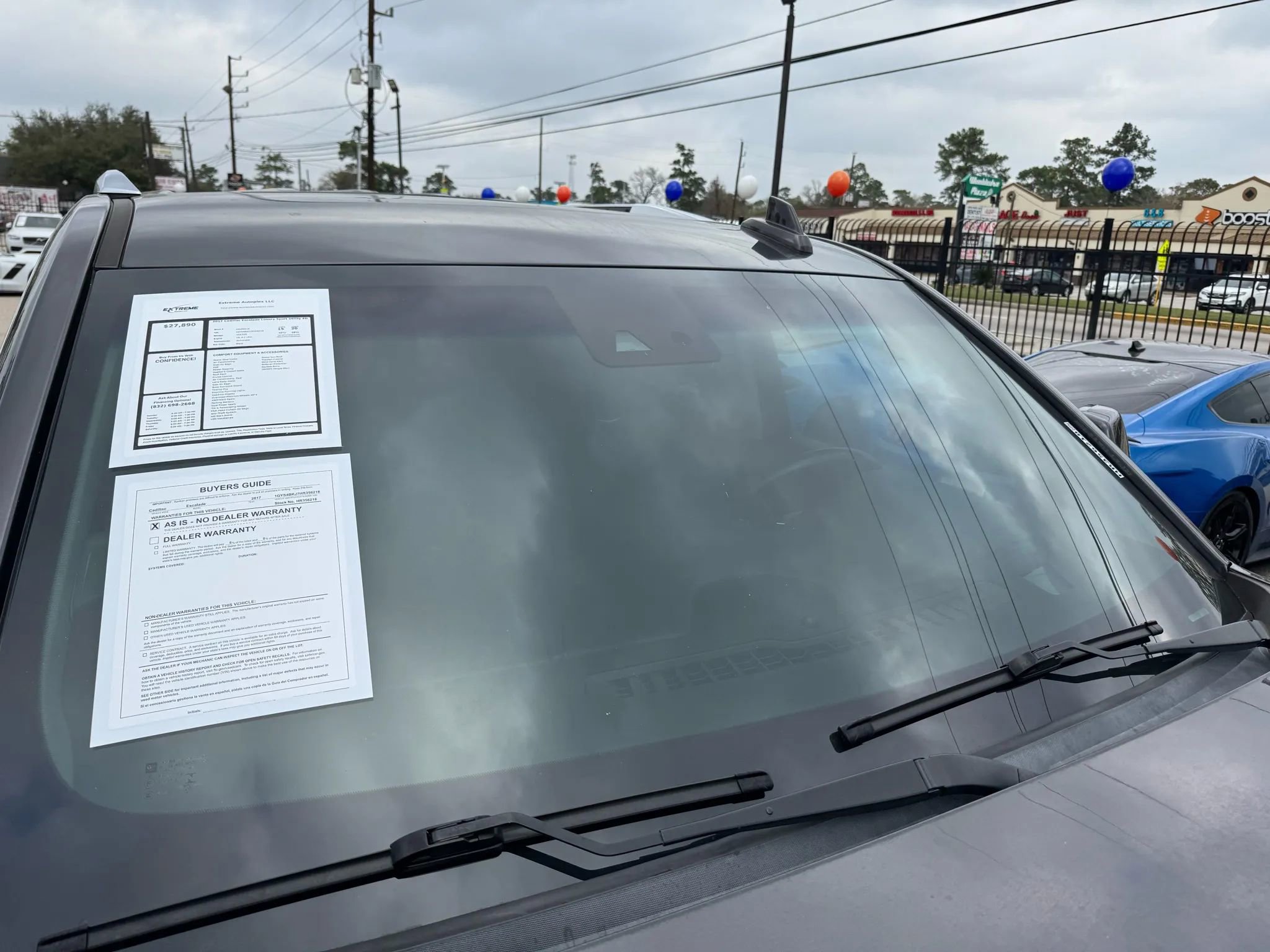 Used 2017 Cadillac Escalade Luxury image 10