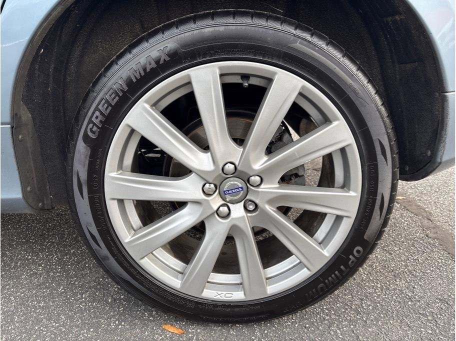 Used 2017 Volvo XC60 T5 Inscription w/ Preferred Option Package image 23