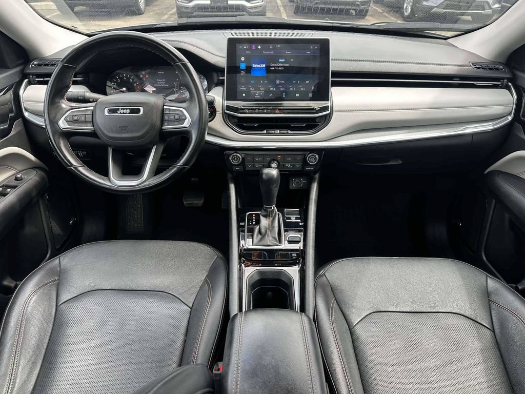 Used 2022 Jeep Compass Limited w/ Sun and Sound Group AWD/4WD image 12