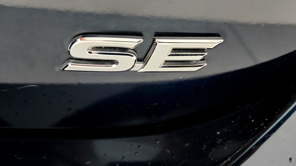 Used 2018 Toyota Camry SE w/ Audio Package FWD image 14