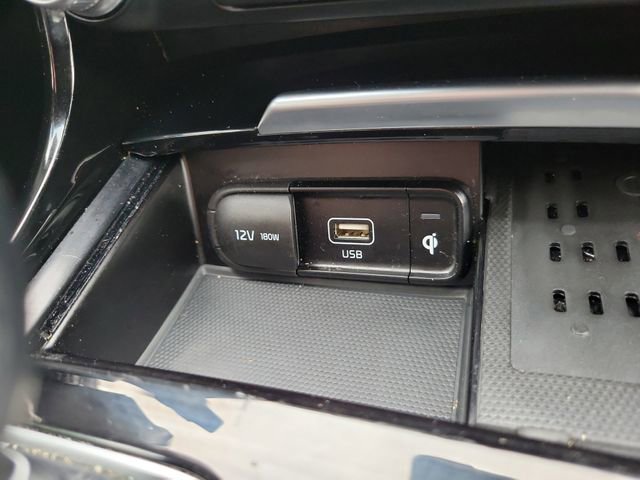 Used 2022 Kia Stinger GT-Line w/ Sun & Sound Package RWD image 25