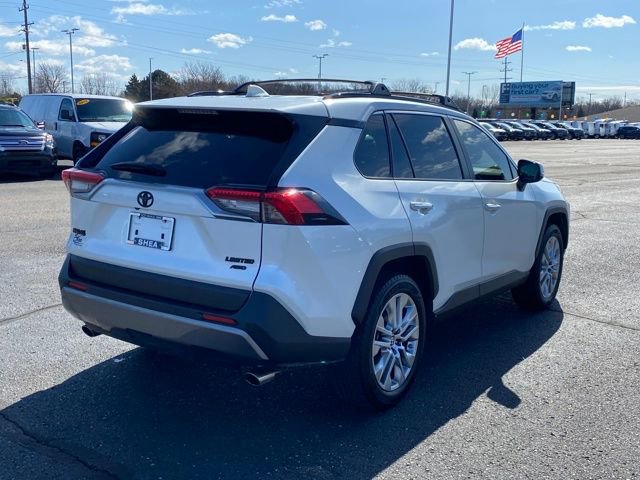 Used 2019 Toyota RAV4 Limited image 4