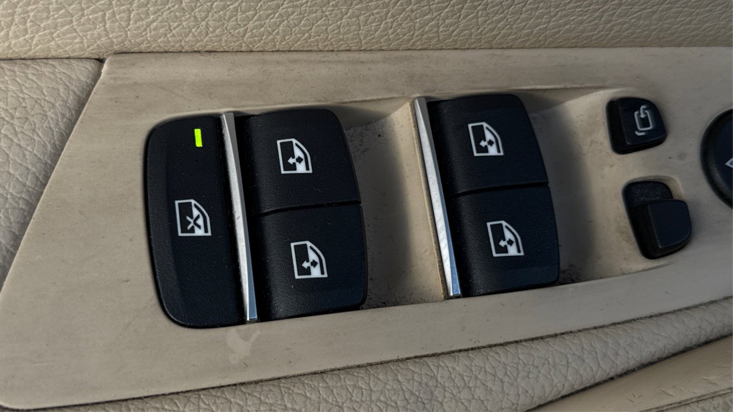 Used 2018 BMW M550i xDrive image 48