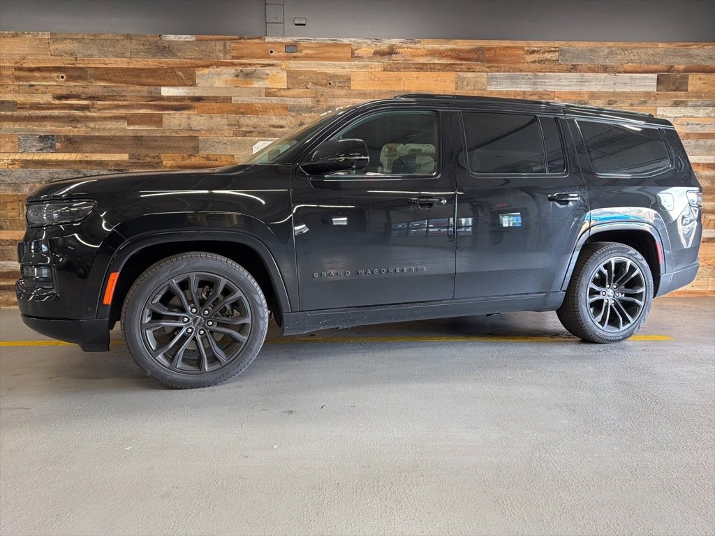 Used 2024 Jeep Grand Wagoneer Series II w/ Quick Order Packagew 28T image 9