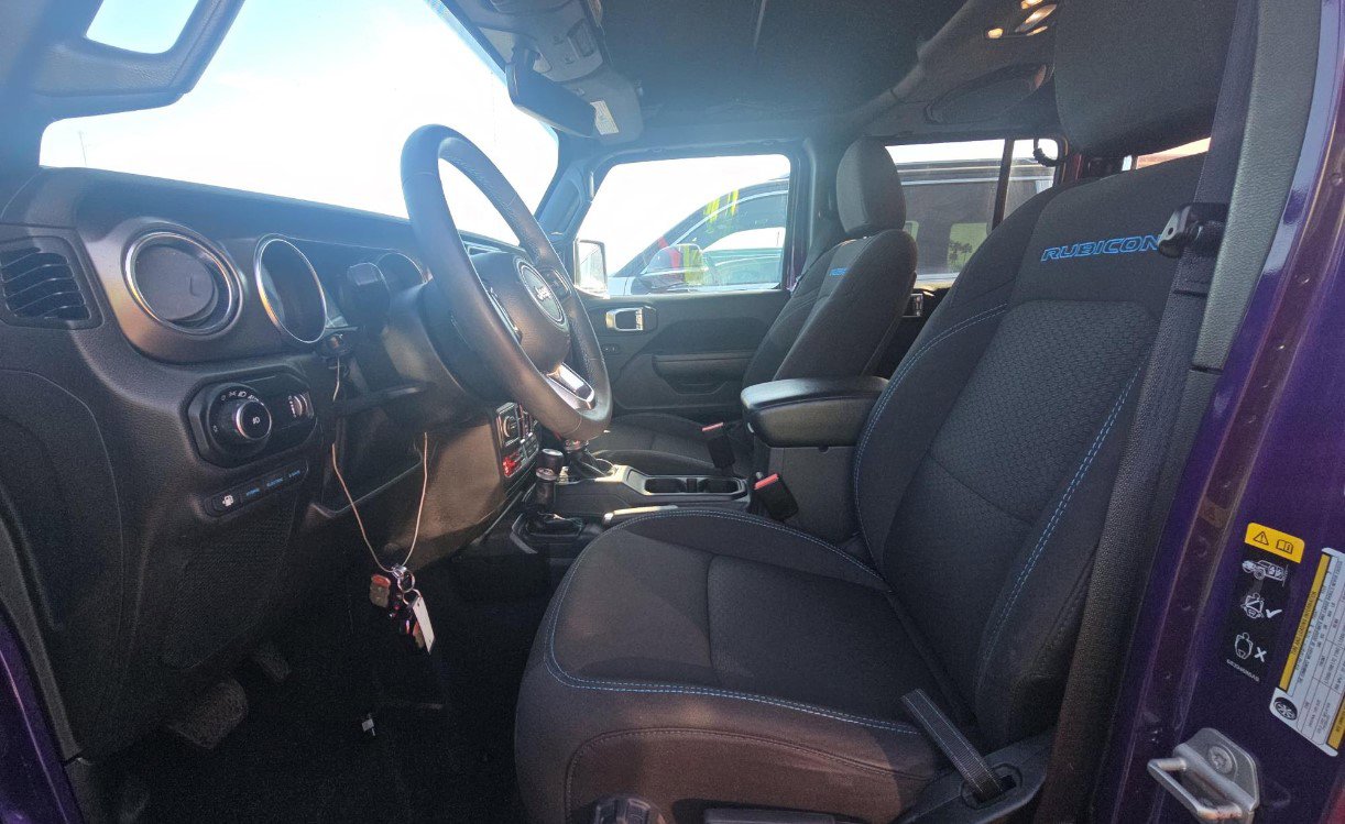 Used 2023 Jeep Wrangler Unlimited Rubicon 4xe image 7