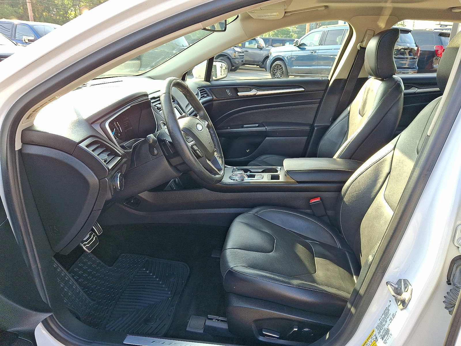 Used 2018 Ford Fusion Titanium AWD/4WD image 13