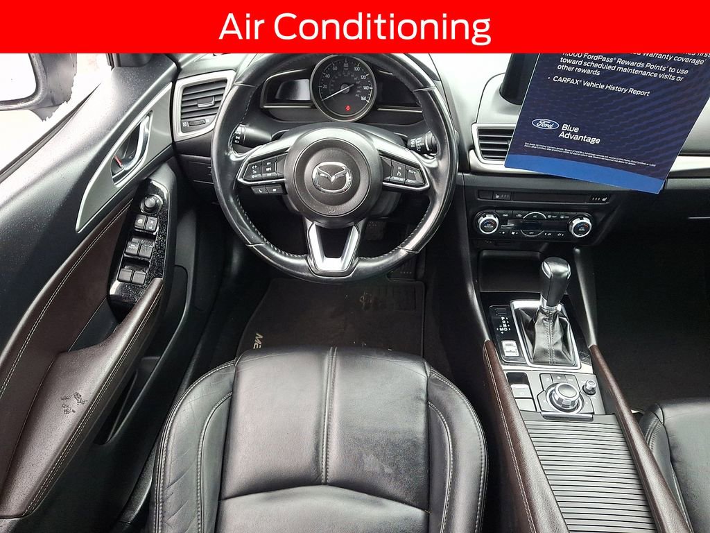 Used 2018 MAZDA MAZDA3 Touring image 11