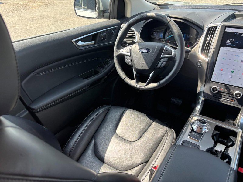 Used 2022 Ford Edge Titanium AWD/4WD image 14