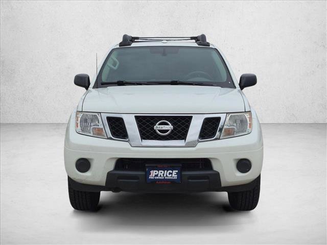Used 2018 Nissan Frontier SV AWD/4WD image 2
