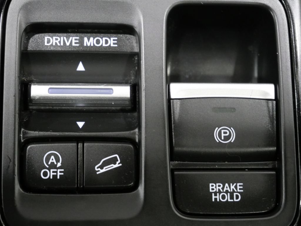 Used 2025 Honda Pilot TrailSport image 22