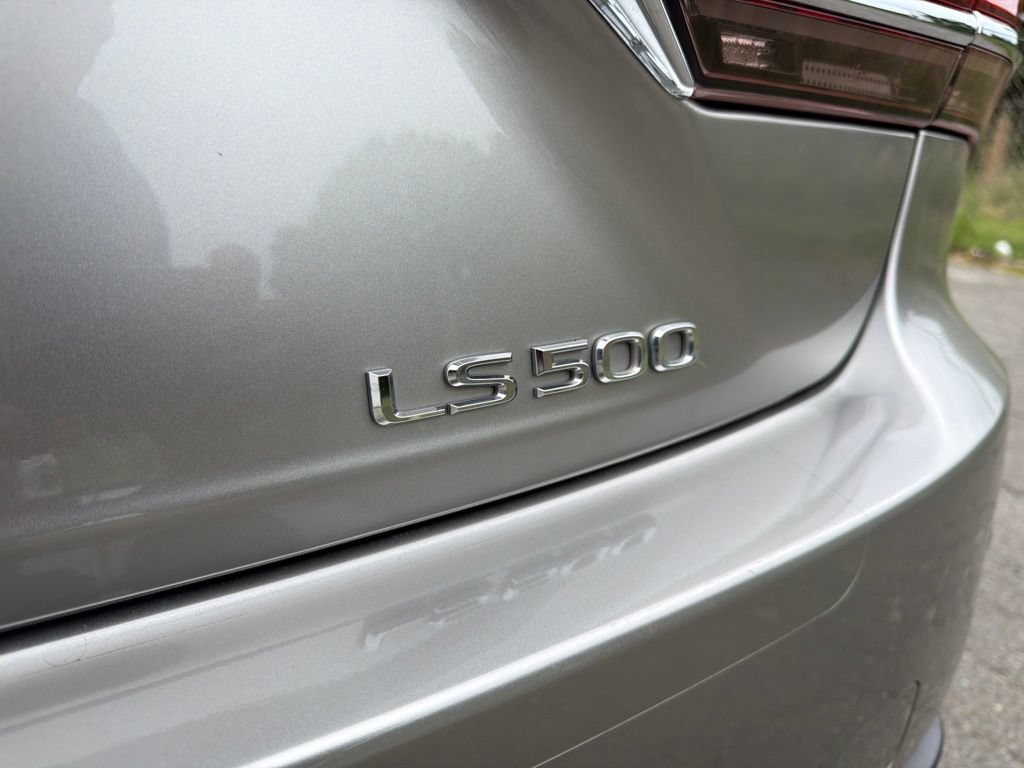 Used 2019 Lexus LS 500 w/ Interior Upgrade Package RWD image 17