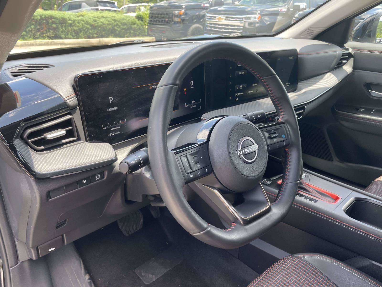 Used 2025 Nissan Kicks SR FWD image 7
