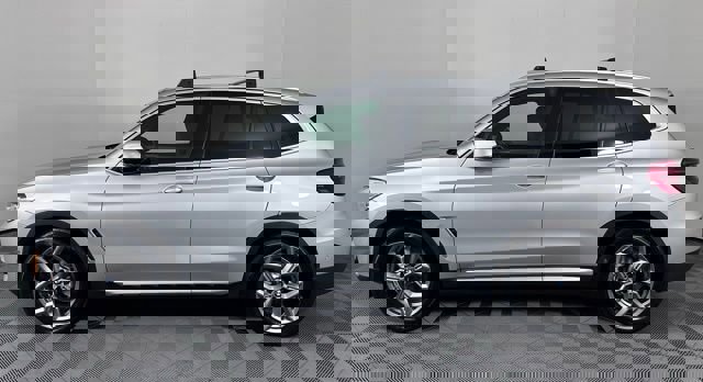 Used 2021 BMW X3 sDrive30i w/ Premium Package image 5