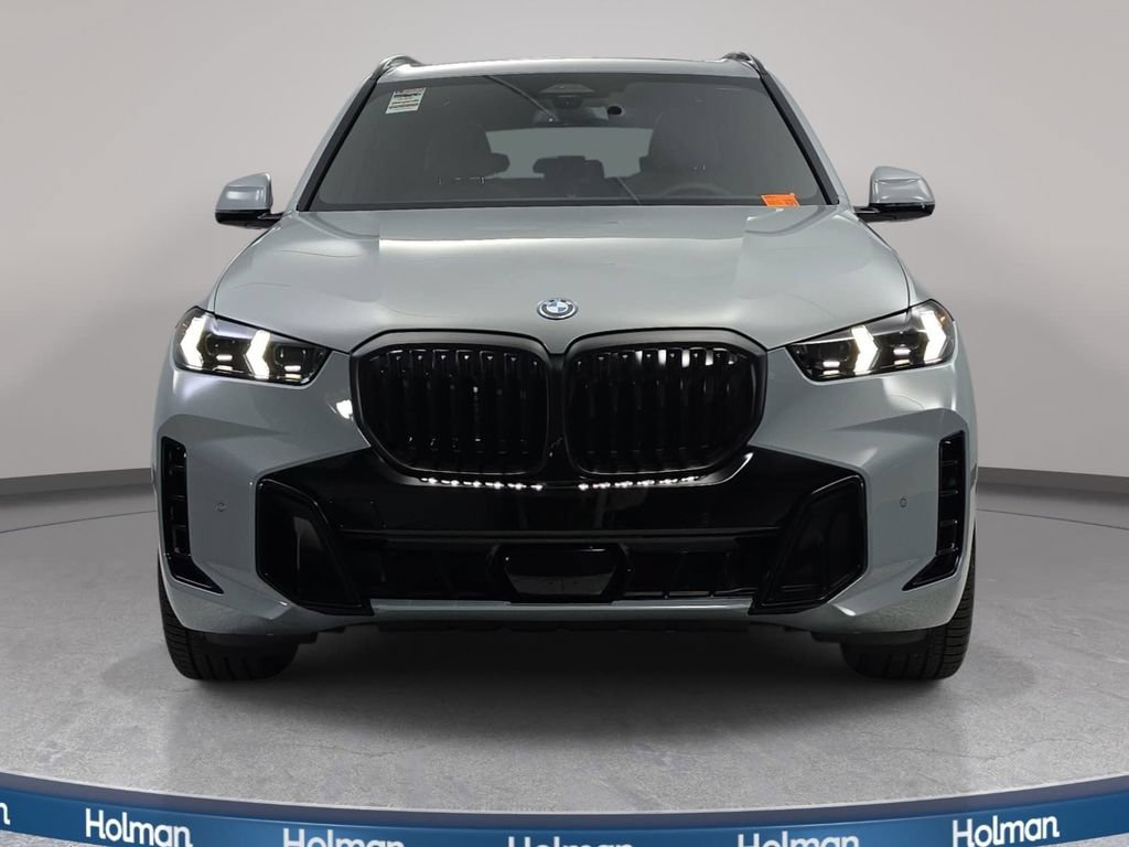 New 2026 BMW X5 xDrive50e w/ M Sport Package AWD/4WD image 2