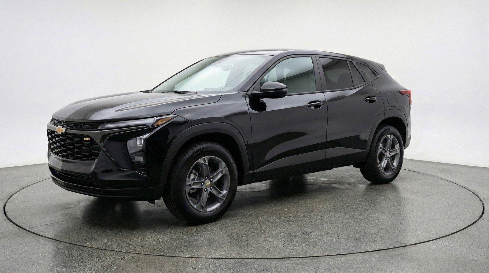 Used 2025 Chevrolet Blazer LT FWD image 3