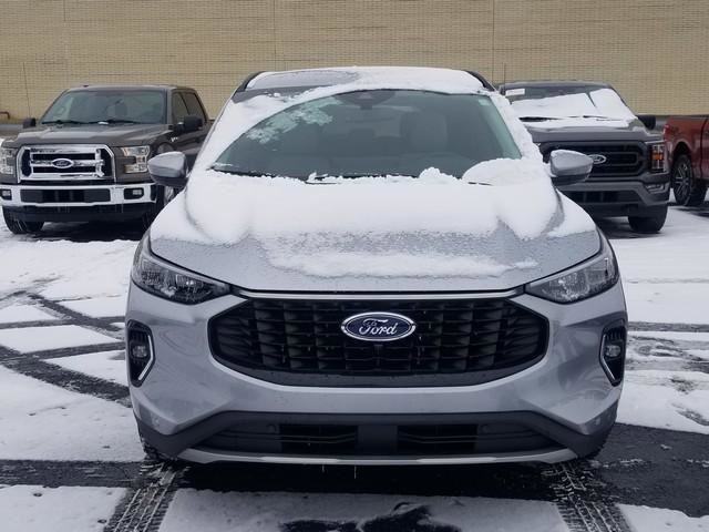 Certified 2023 Ford Escape Platinum image 2