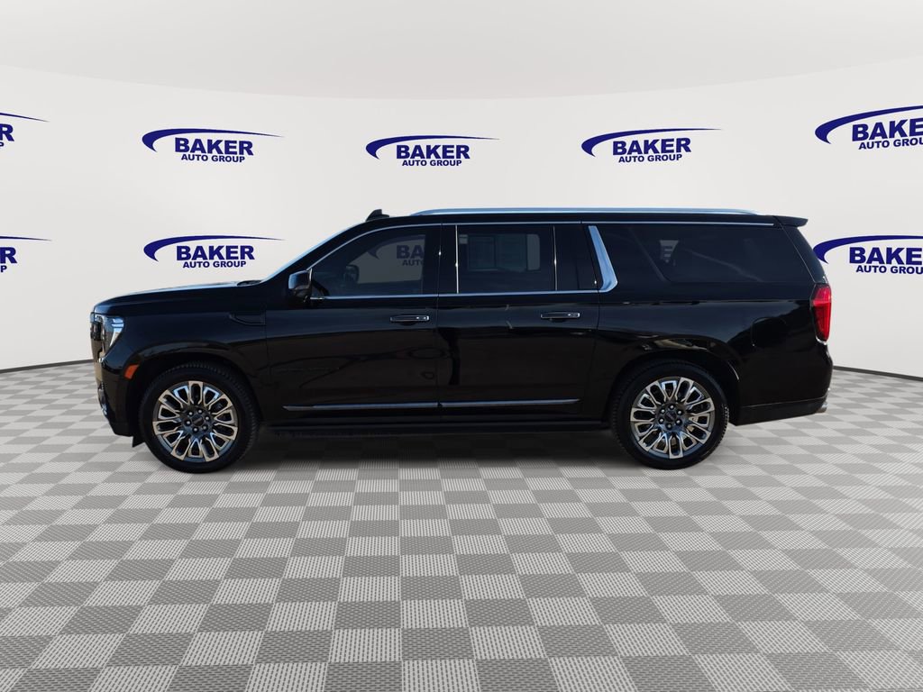 Used 2023 GMC Yukon XL Denali Ultimate image 8