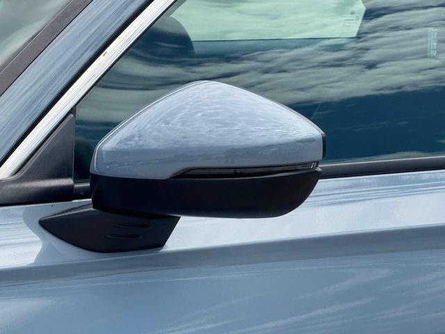 Used 2022 Honda Civic Touring image 4