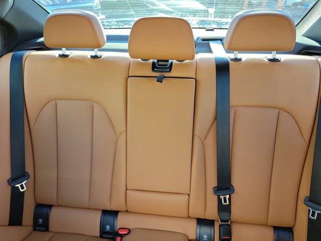 Used 2024 BMW M340i w/ Premium Package image 9