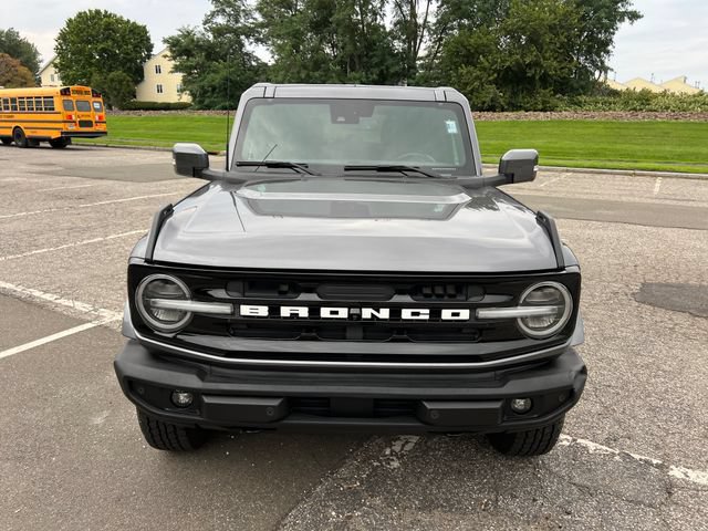Used 2022 Ford Bronco Outer Banks AWD/4WD image 3