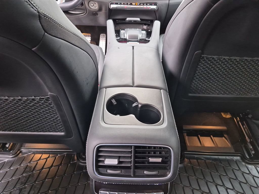 Used 2024 Mercedes-Benz GLS 63 AMG 4MATIC image 34